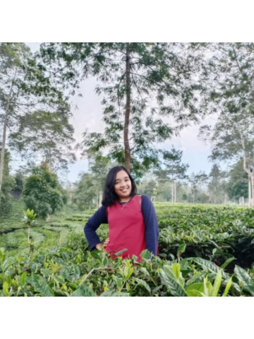 Elisabeth Andri P, S.Pd.