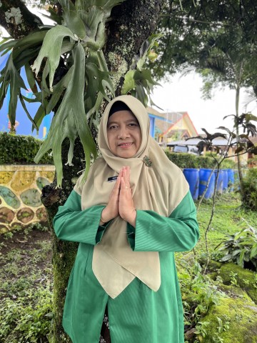 Sriningsih,S.Pd