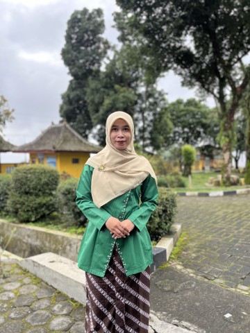 Dwi Pratiwi, A.Md